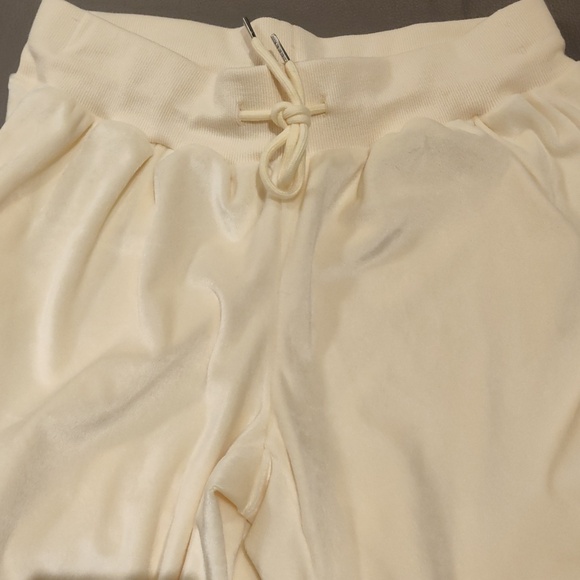 Cream/Yellowish Velvety Smooth Lounge Pants - Picture 4 of 7